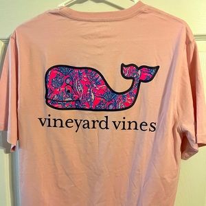 Men’s medium Vineyard Vines T-shirt Pink